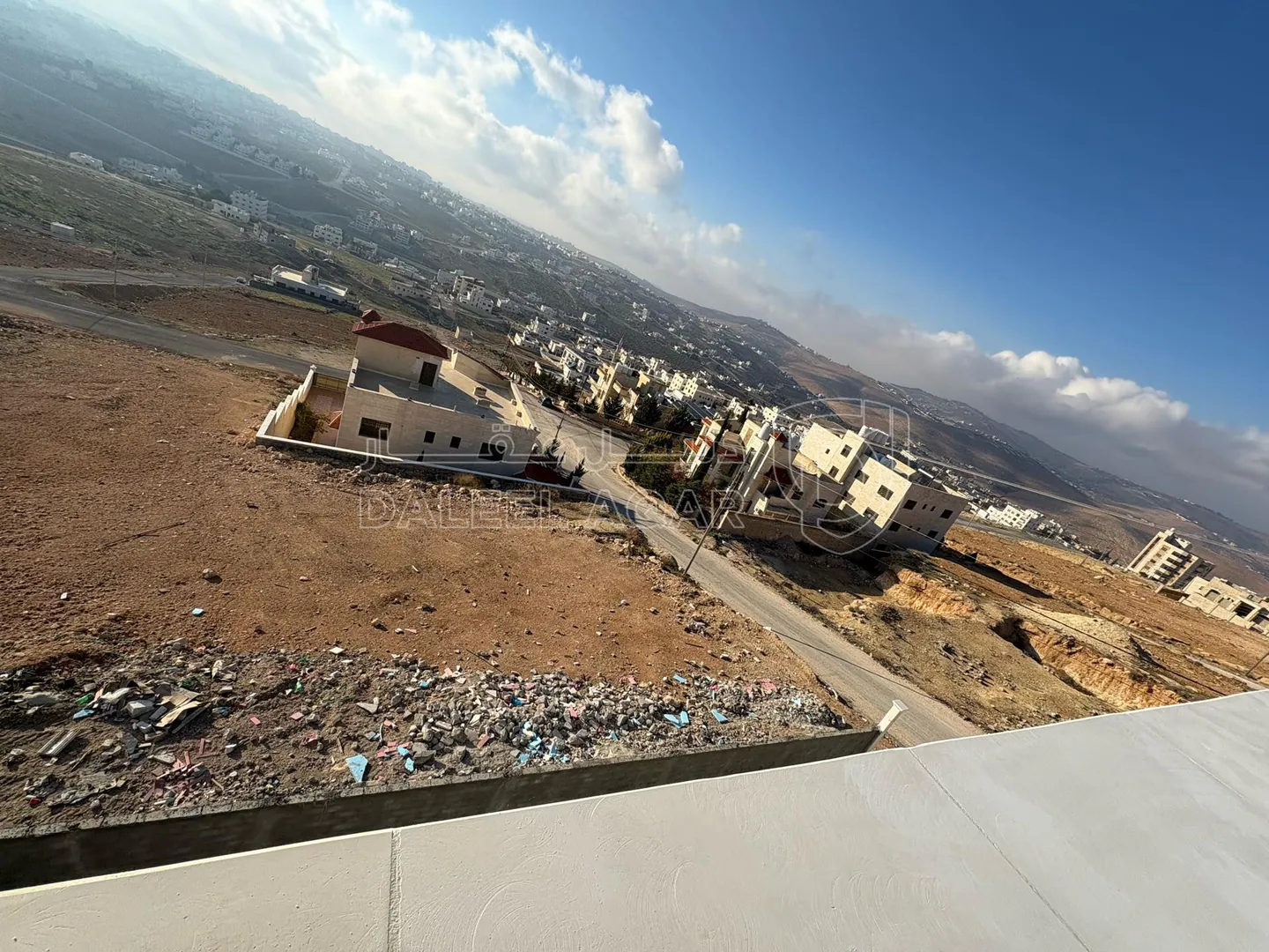 أرض في ارض في شفا بدران حي عيون الذيب - 130,000 دأ - صورة 1