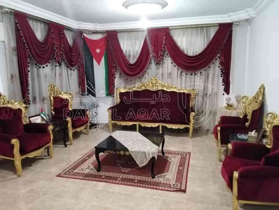 مزرعة/شاليه في مادبا مقابل قرية الفيحاء وخلف ترخيص مادبا  - 35,000 دأ - صورة 1