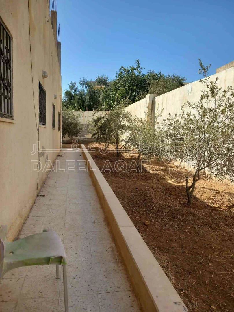 مبنى في رجم الشامي الغربي - 120,000 دأ - صورة 1