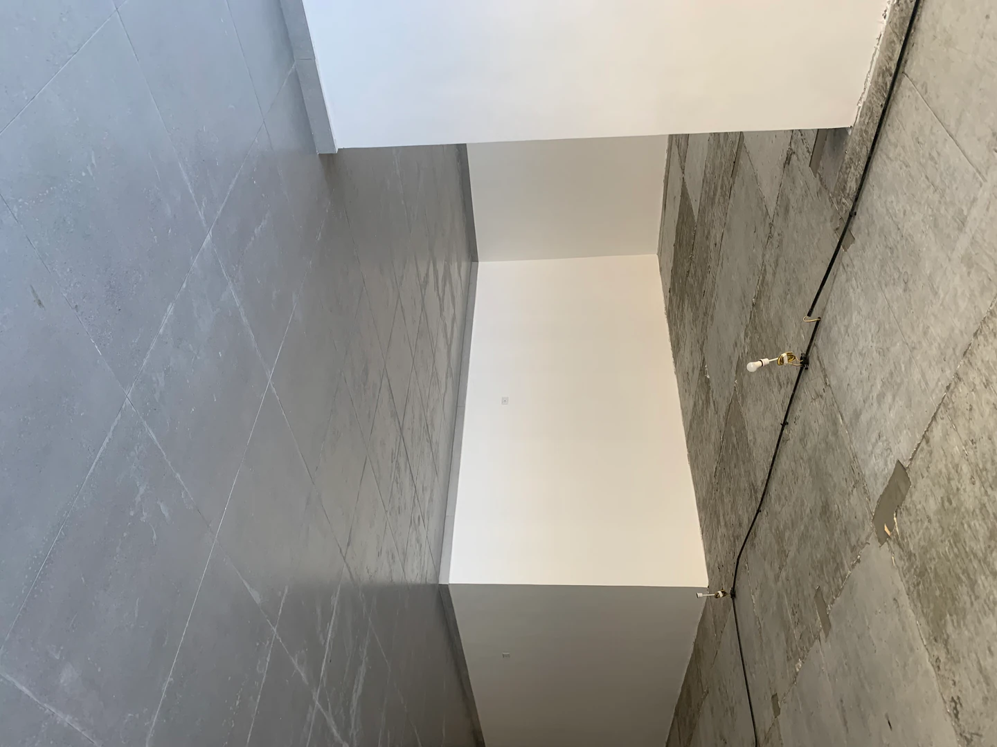 مكتب/تجاري في وادي صقرة، مقابل البنك العربي - 167,700 دأ - صورة 1