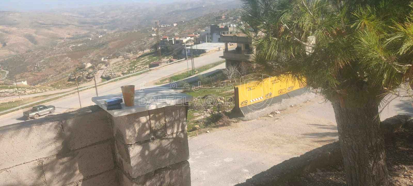 أرض في قطعة أرض مع منزل طابقين بسعر مغري جدا  - 70,000 دأ - صورة 1