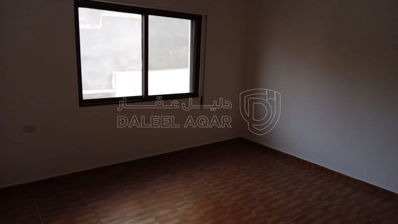 شقة في شقه ارضيه ١٤٥م طبربور خلف مسجد معاذ بن جبل  - 70,000 دأ - صورة 1