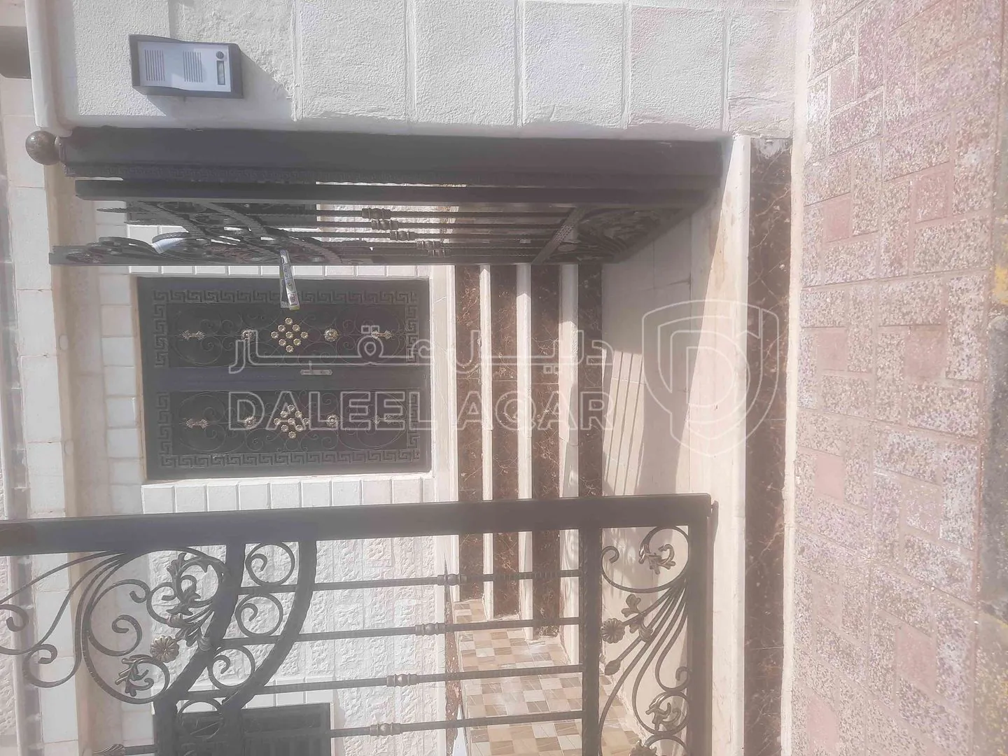 شقة في شقة ارضية مع حدائق للبيع في عرجان - 115,000 دأ - صورة 1