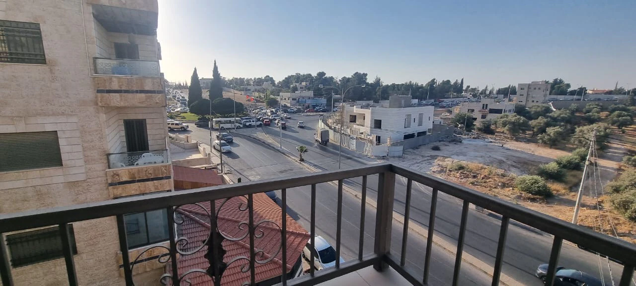 شقة في الجبيهه شارع جوهره  الصقلي عماره رقم 57 - 120,000 دأ - صورة 1