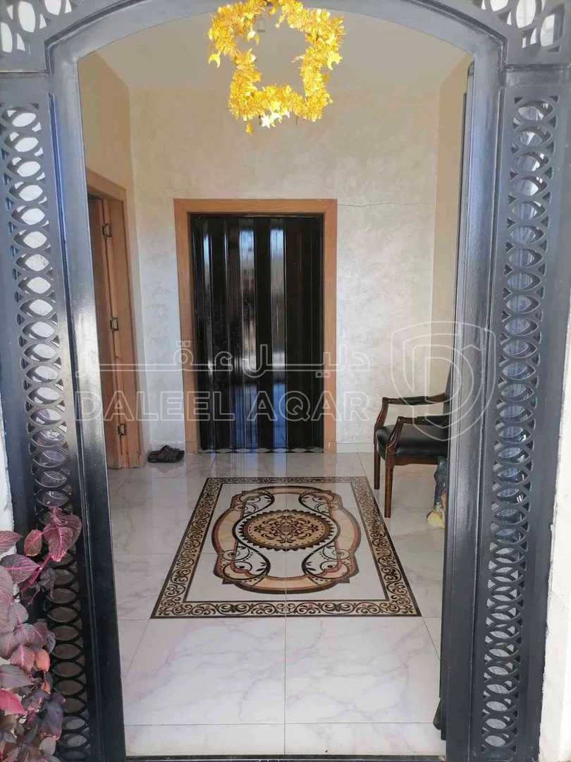 فيلا/منزل في عمان جاوا - 135,000 دأ - صورة 1