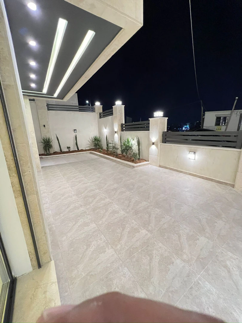 شقة في ابو علندا - إسكان الكهربا - قرب مسجد العتيبي - 85,000 دأ - صورة 1