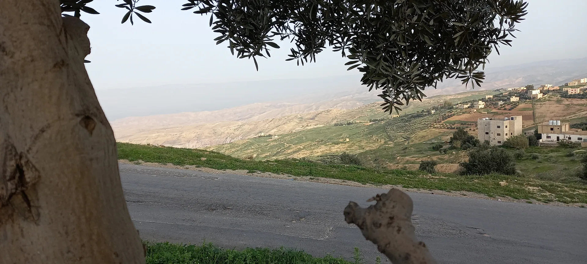 أرض في عمان ناعور شارع تركي - 70,000 دأ - صورة 1
