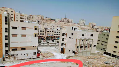 أرض في خلف محطة شحن السيارات الكهربائية شارع الكرامة - 60,000 دأ - صورة NaN