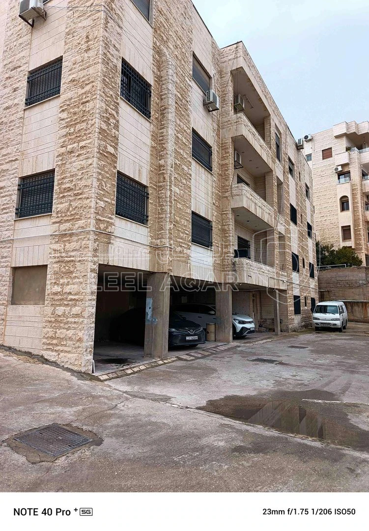 مبنى في شارع الجاردنز خلف مطعم جبري  - 500,000 دأ - صورة 1