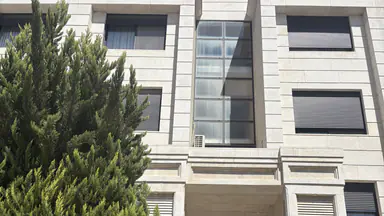 شقة - عمان ضاحية النخيل طريق المطار - 126000 دأ