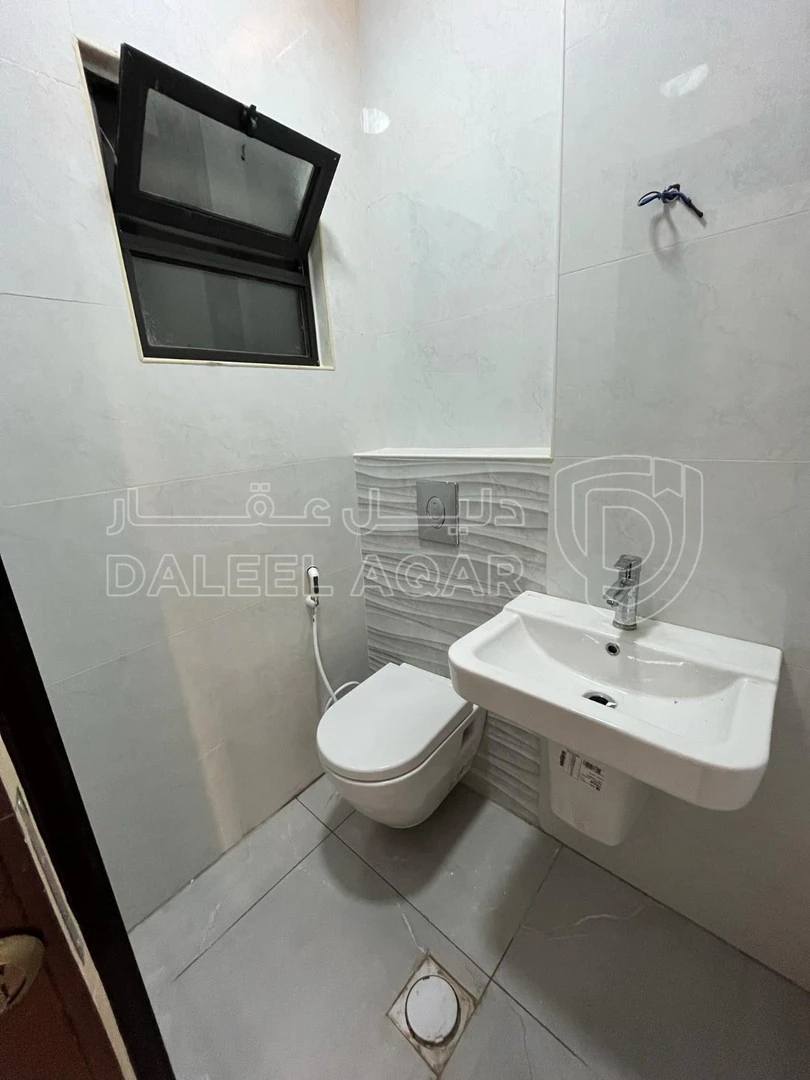 شقة في في ضاحية الياسمين قرب دوار قرقش منطقة راقية  - 75,000 دأ - صورة 1