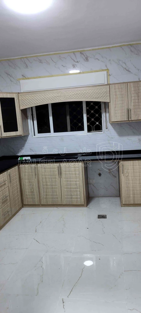 شقة في عمان ضاحيه الامير حسن بجانب مدرسه منابر الاقصى - 48,000 دأ - صورة 1
