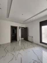 شقة - مطعم ومشاوي زهور الشفا- تلاع العلي - 78000 دأ