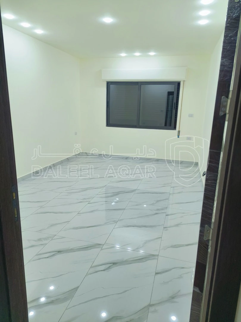 شقة في شركة عمر الفقيه مشروع ٥٤ شقه ١٥٠م طابق ١  - 67,000 دأ - صورة 1