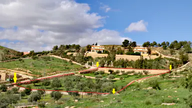 أرض - طريق جرش السياحي  - 73000 دأ