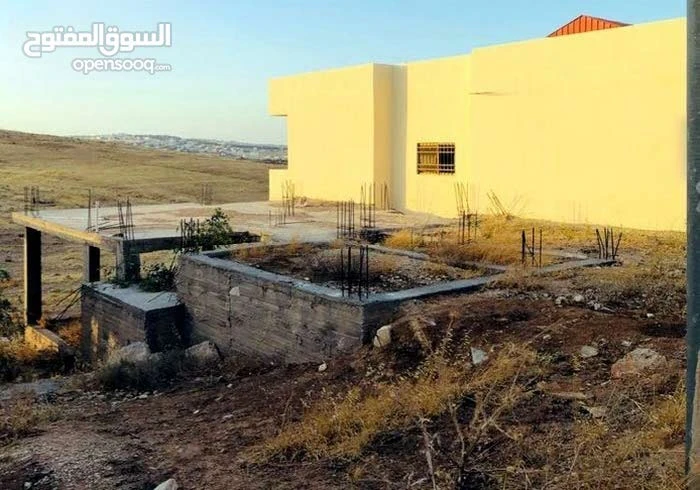 أرض في ارض للبيع تنازل مباشر من المالك مساحة ٣٠٠متر  - 10,000 دأ - صورة 1