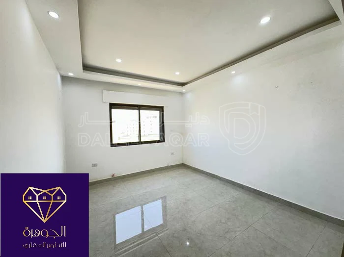 شقة في طابق اخير مع روف دوبلكس فاخر لم يسكن لقطه وبسعر مغري جداااا عرض خاص ع اخر شقة أرقى مناطق الجبيهة ام زويتنه  - 105,000 دأ - صورة 1