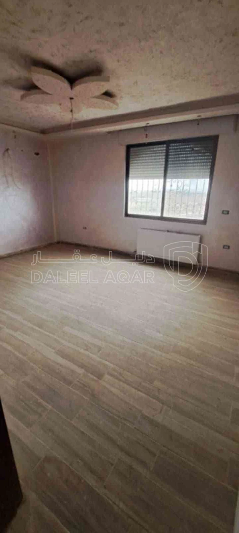 فيلا/منزل في عمان القسطل قبل جسر المطار قريبه من فلل الاندلسيه - 320,000 دأ - صورة 1