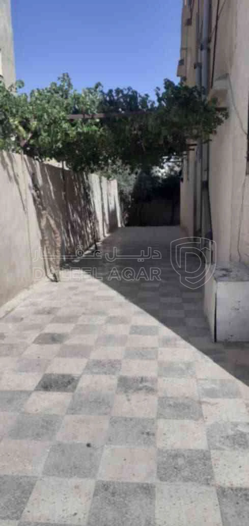 مبنى في عمان/جاوا - 170,000 دأ - صورة 1