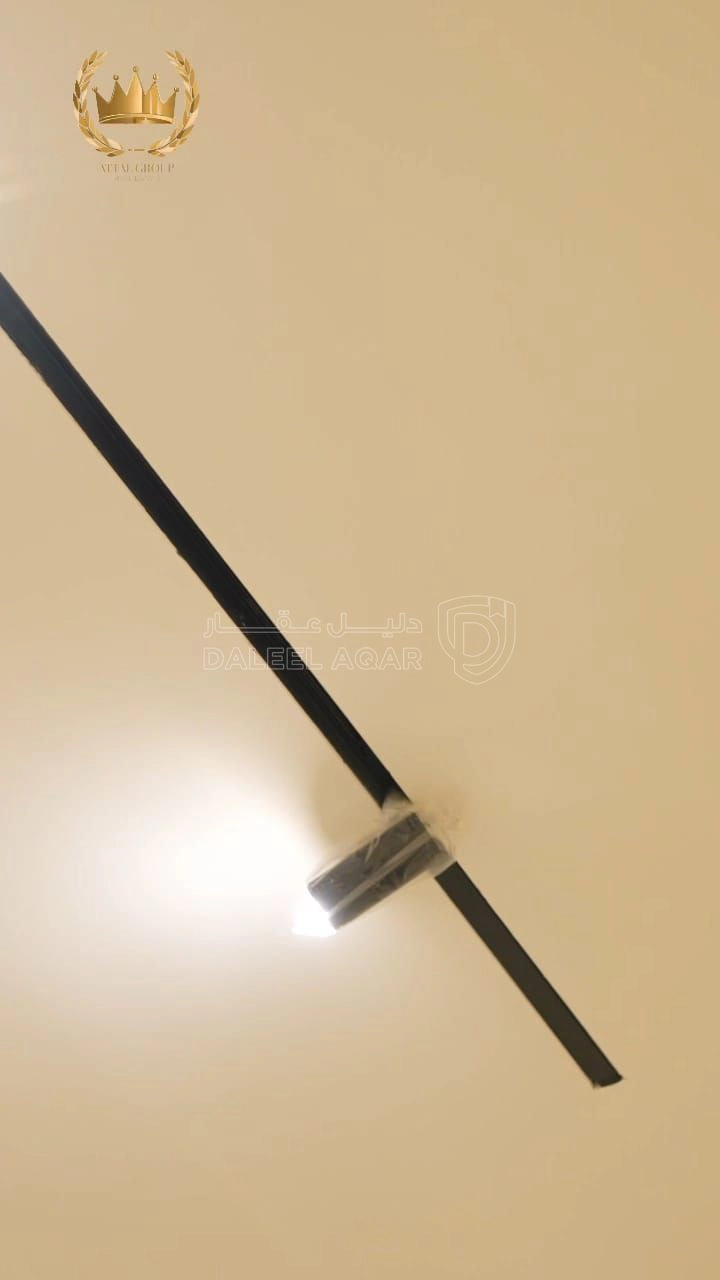 شقة في طريق_المطار - قرب جامعة_البترا - 72,000 دأ - صورة 1