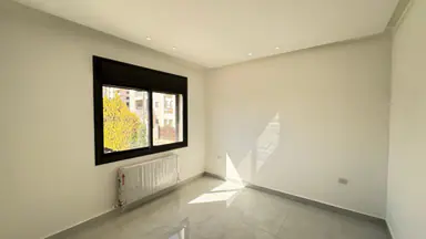 شقة في البنيات طريق المطار - 85,000 دأ - صورة NaN