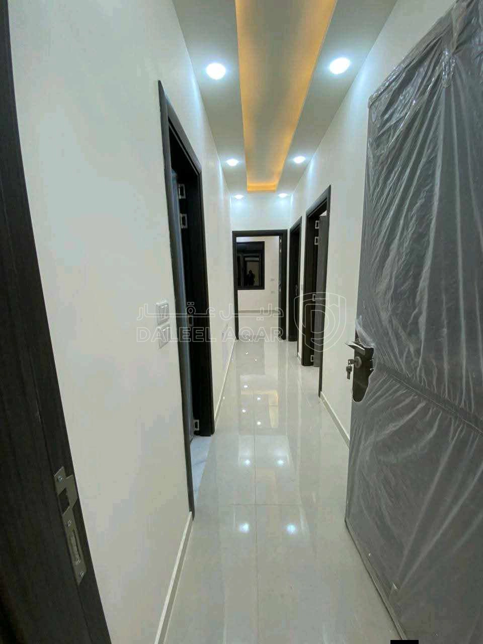 شقة في اربد دار صحارى باتجاه قصر العوادين - 67,000 دأ - صورة 1