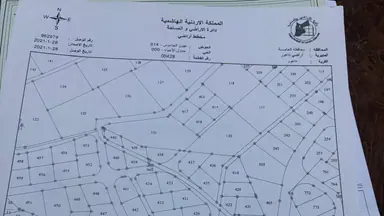 أرض - قريبه من مسجد احد وروضه ومدرسه الجذور مرج الحمام - 140700 دأ