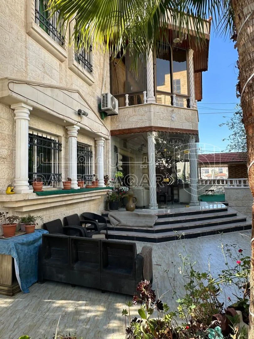 فيلا/منزل في دوار المشاغل - 385,000 دأ - صورة 1
