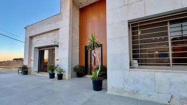 فيلا/منزل  - 390000 دأ