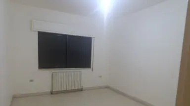 شقة في ام اذينة  - 100,000 دأ - صورة NaN