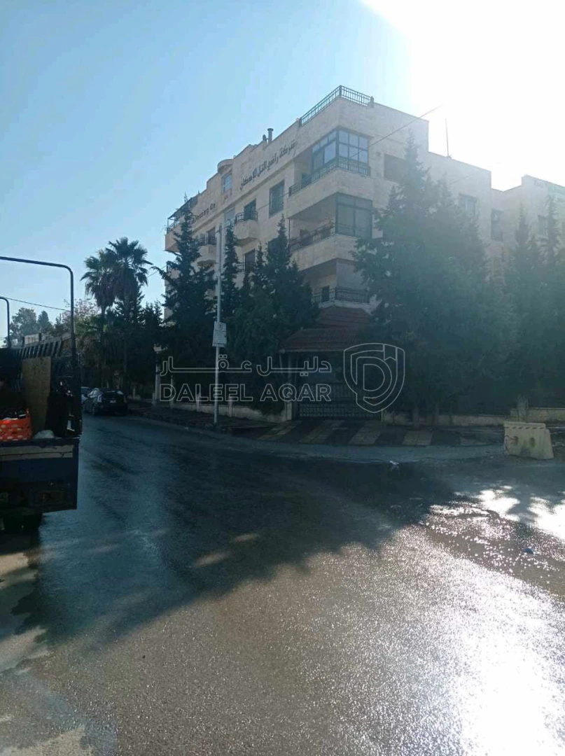 شقة في الحي الجنوبي اسكان الأطباء شارع ابن سيناء - 46,000 دأ - صورة 1