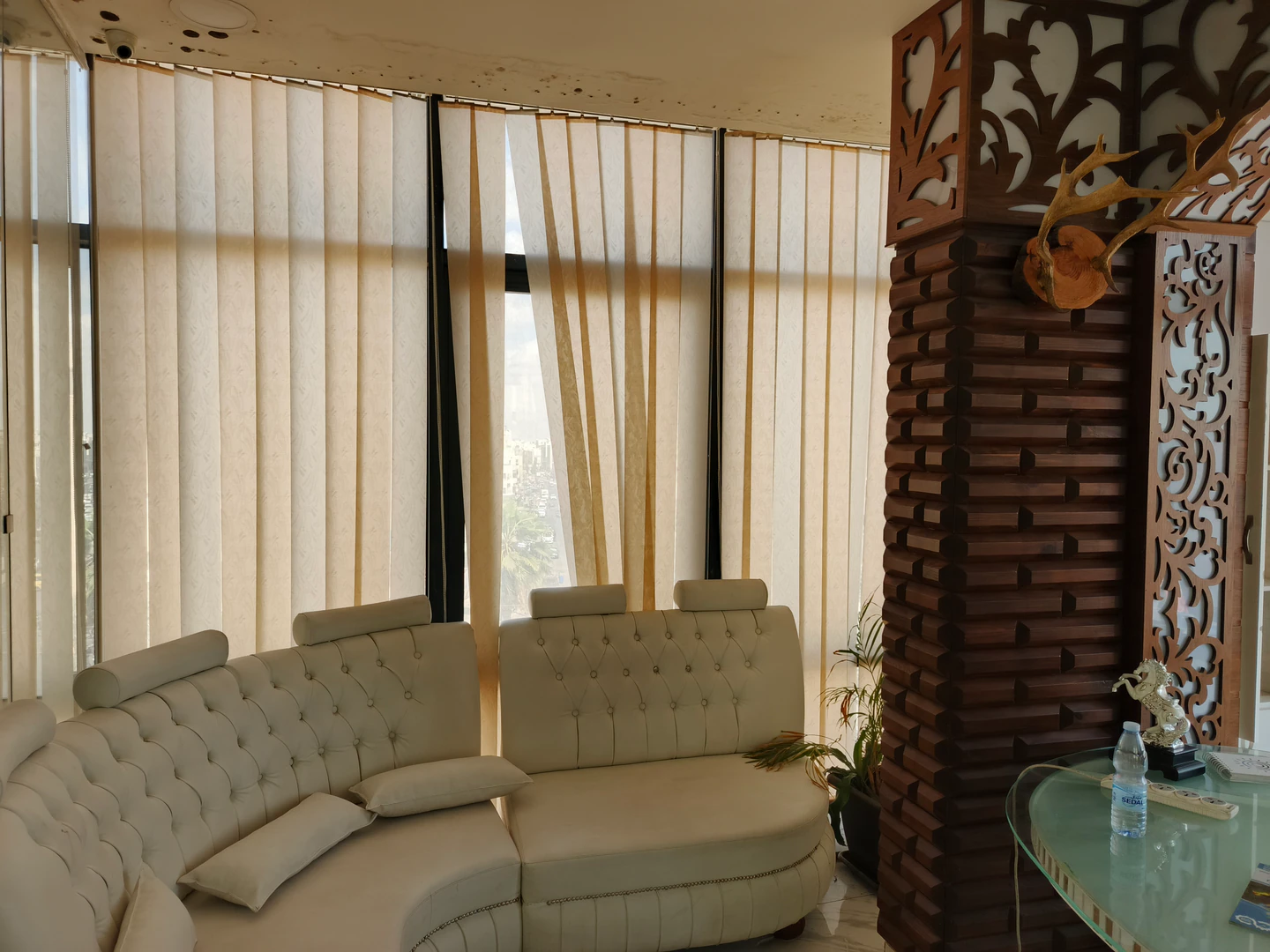 مبنى في عمان حي نزال شارع الدستور مقابل البريد الاردني - 700,000 دأ - صورة 1