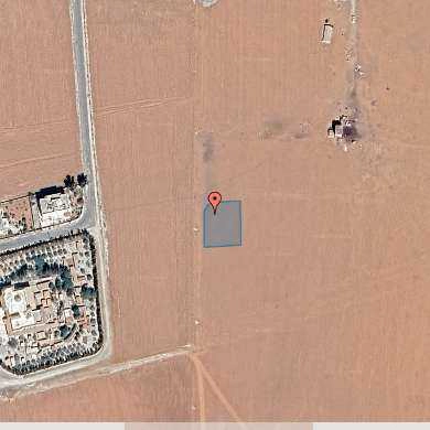 أرض في بالقرب من أكاديمية الزين الفروسية - 89,500 دأ - صورة 1