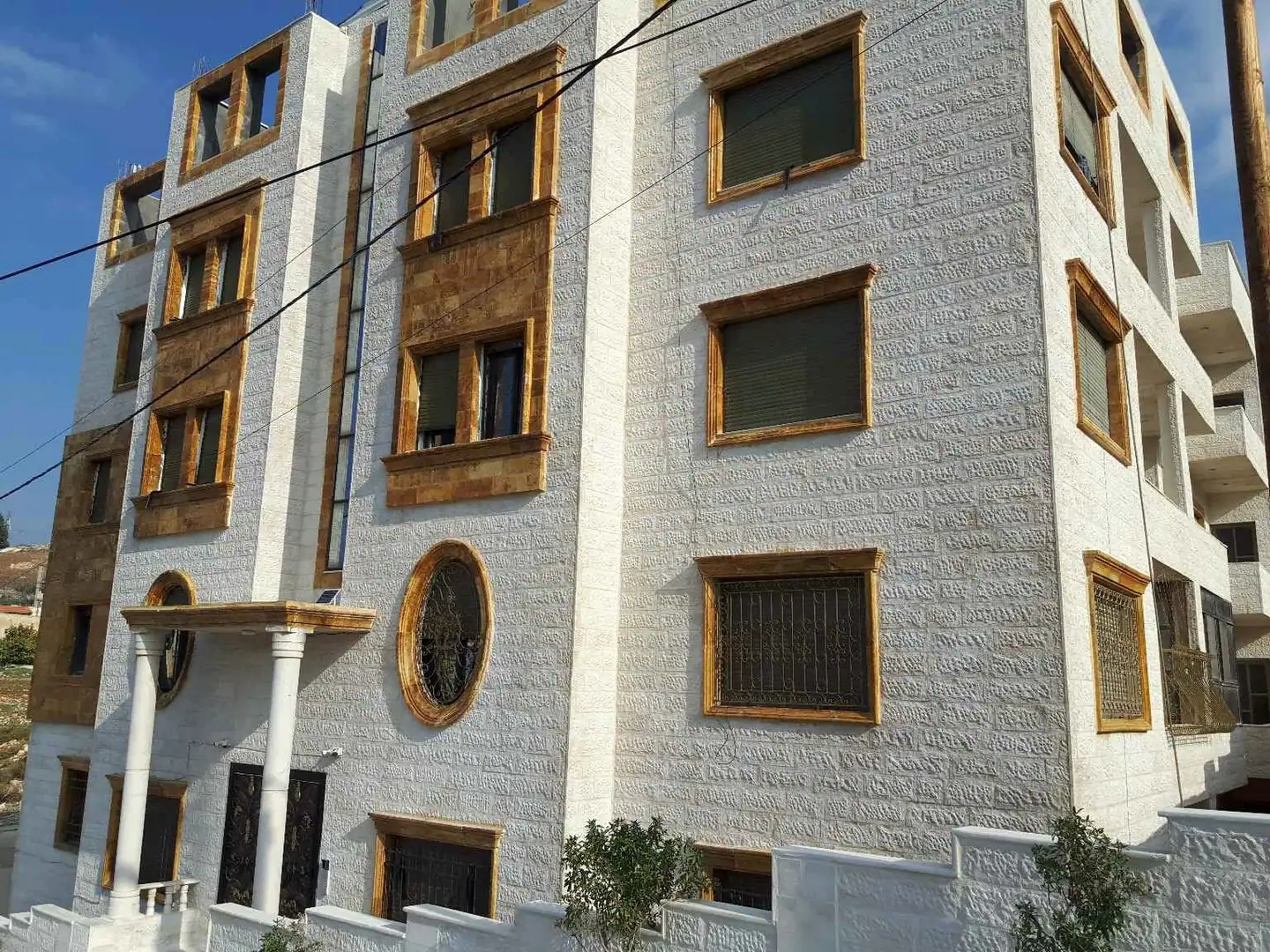 شقة في السلط - نقب الدبور  - 56,000 دأ - صورة 1