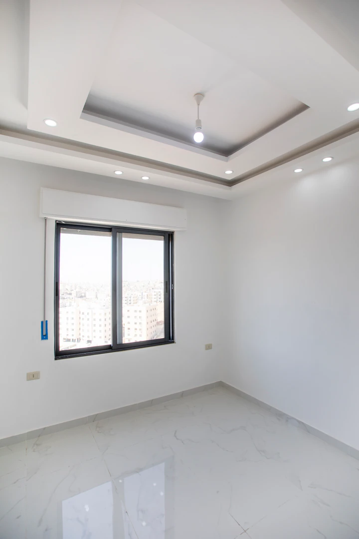 شقة في ابو علندا -اسكان الكهرباء - 65,000 دأ - صورة 1
