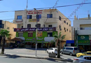 مبنى - الزرقاء الجديده -شارع الفلاتر - 560000 دأ
