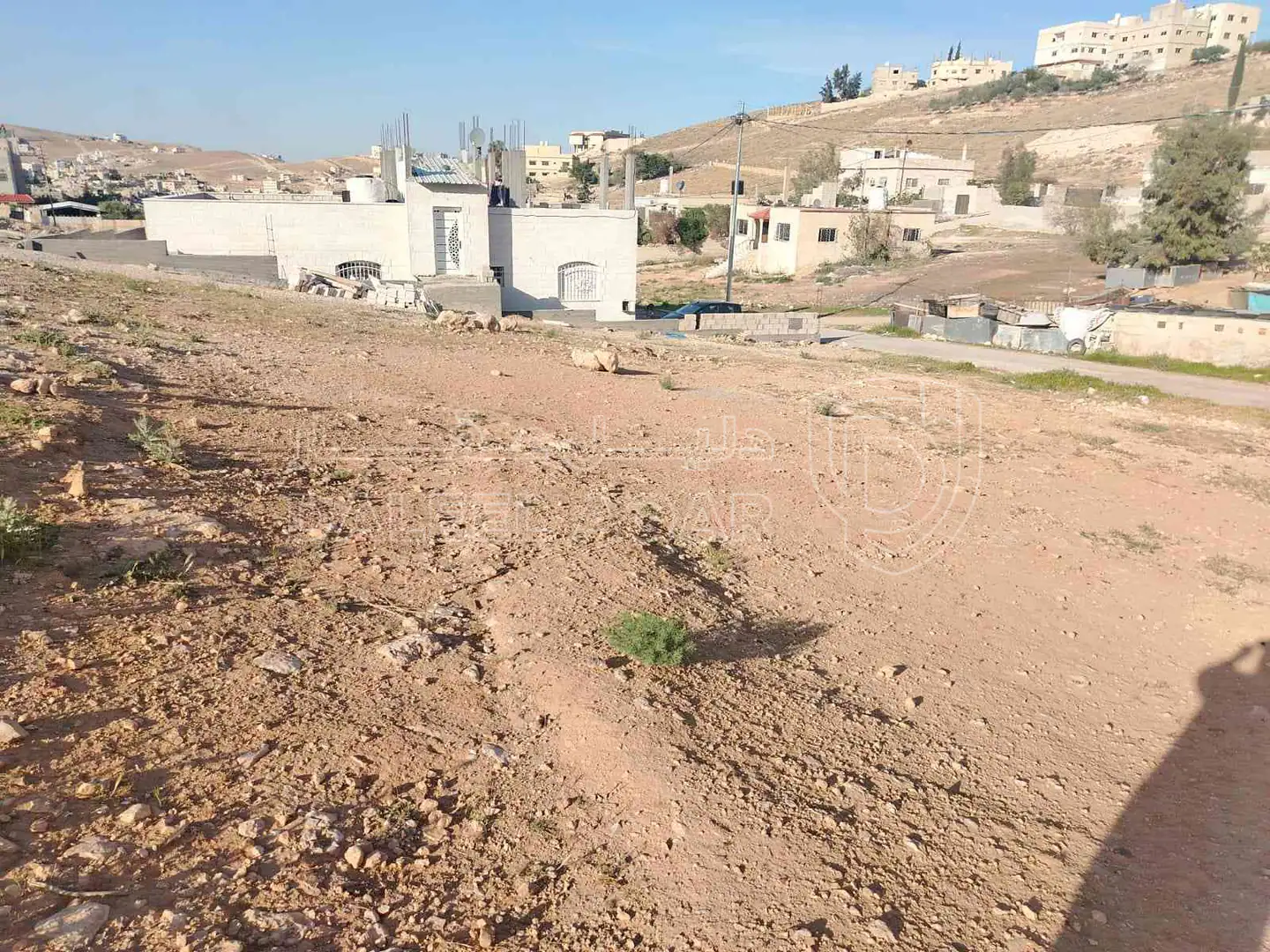 أرض في الزرقاء حي الأحمد قرب سجن بيرين - 15,000 دأ - صورة 1