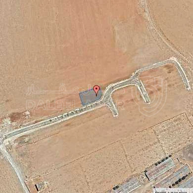 أرض في يبعد 600 متر عن شارع ال 100 - 27,000 دأ - صورة 1