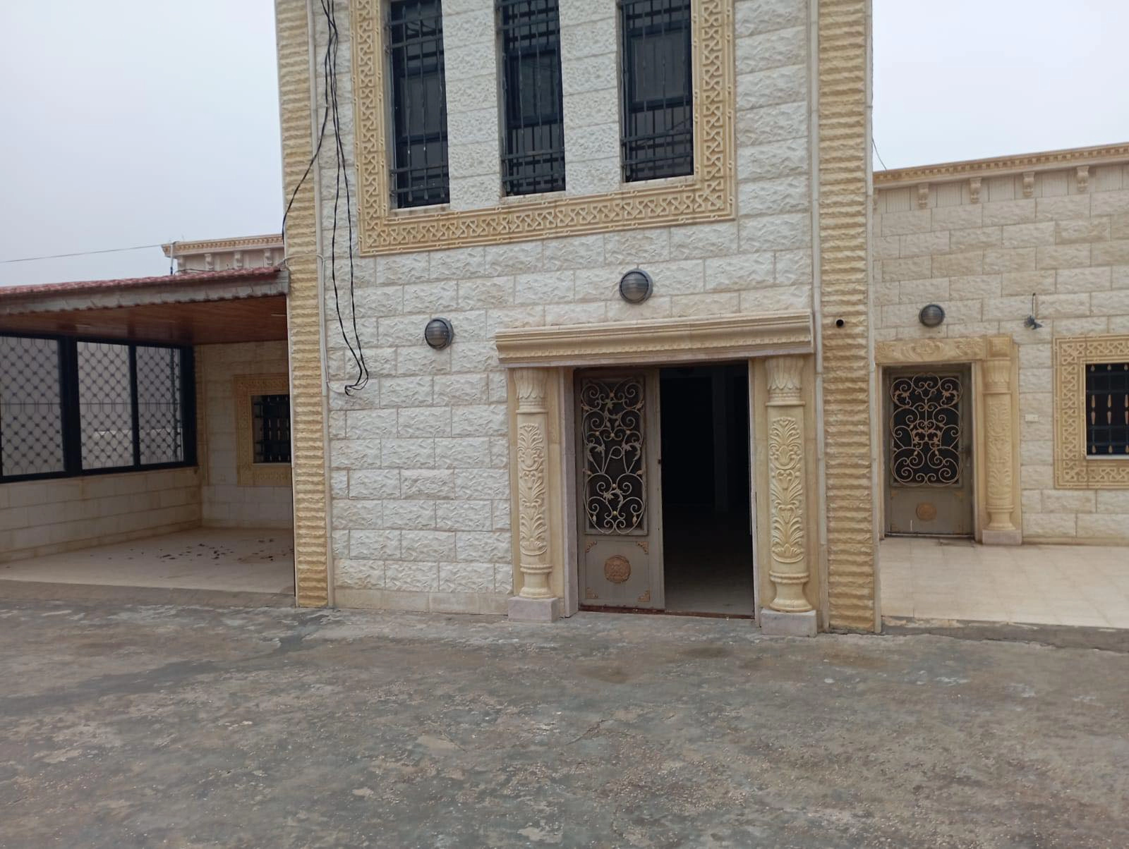 فيلا/منزل في جرش / قفقفا - 180,000 دأ - صورة 1