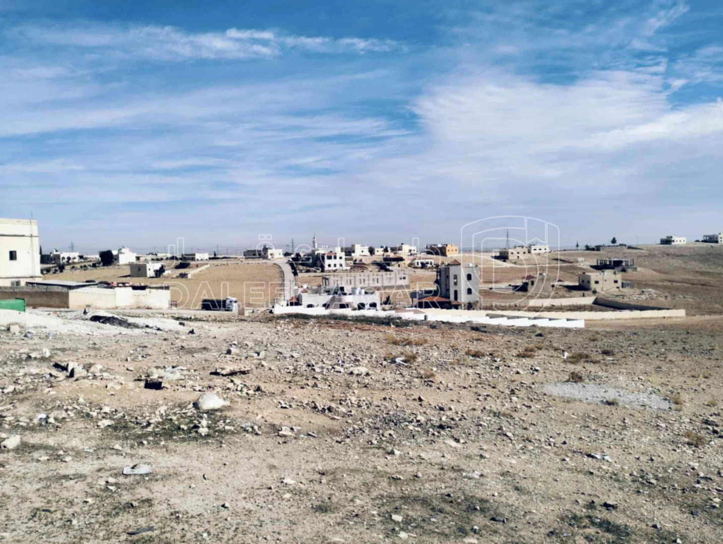 أرض في مشترك محددة داخل التنظيم تحديد حكومي - 15,000 دأ - صورة 1