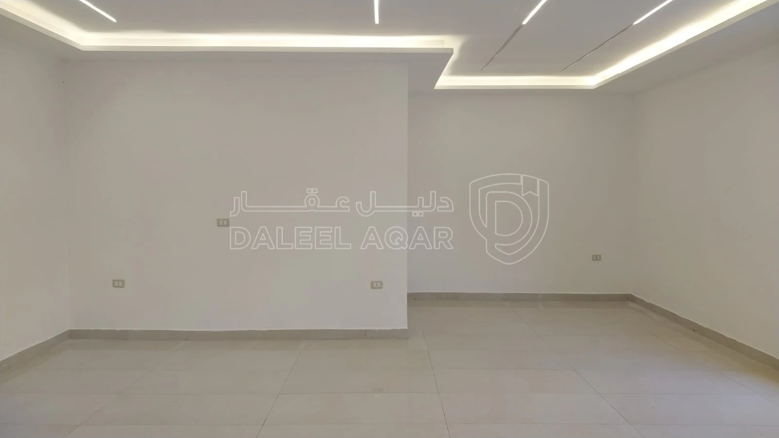 شقة في قرب جامعة البتراء  - 105,000 دأ - صورة 1