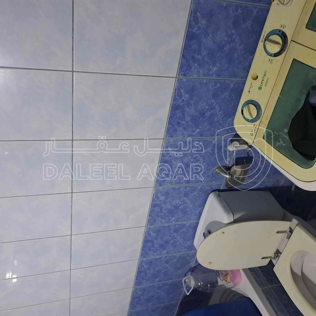 شقة في مرج الحمام الشارع المقابل لمطعم الحناين - 49,000 دأ - صورة 1