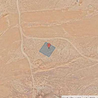 أرض في الزرقاء الهاشمية حوض 5 المطار  - 8,000 دأ - صورة 1