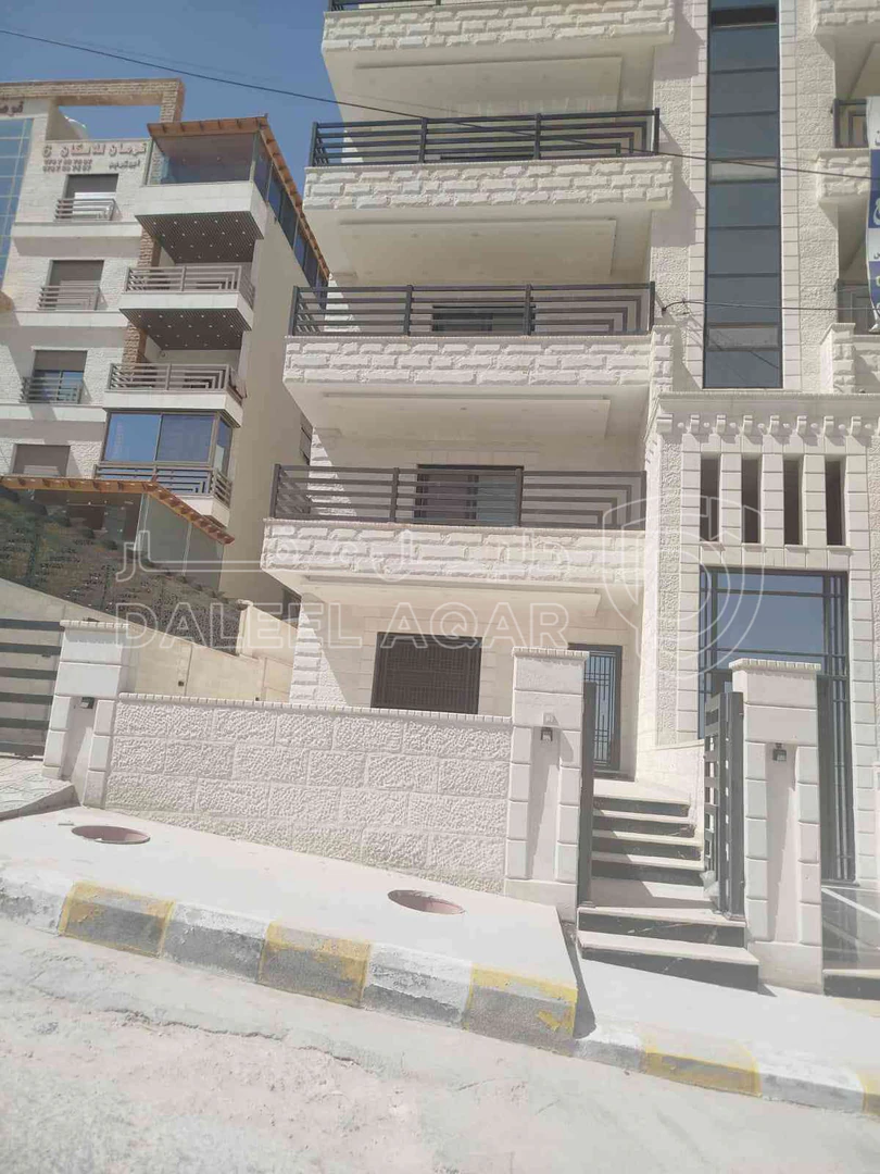 شقة في الزرقاء - الزرقاء الجديدة - جبل المغير - دوار بادي - 70,000 دأ - صورة 1