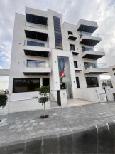 شقة - عمان شفا بدران بالقرب من مخابز مندرين  - 93000 دأ