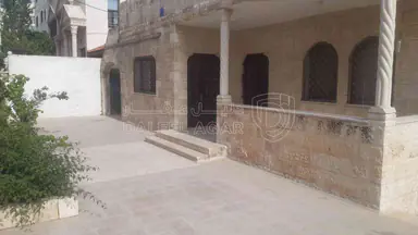 فيلا/منزل - منزل مستقل القويسمة  - 125000 دأ