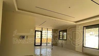 شقة - طريق المطار الحويطي خلف العالمية - 110000 دأ