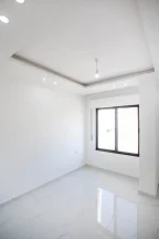 شقة - ابو علندا -قرب دوار الحكمه - 46500 دأ