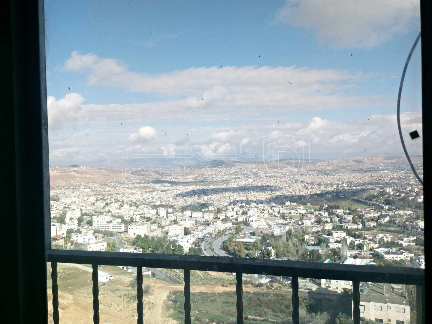 شقة في صويلح قرب دوار الكمالية وقرب مبنى الامانه - 43,000 دأ - صورة 1