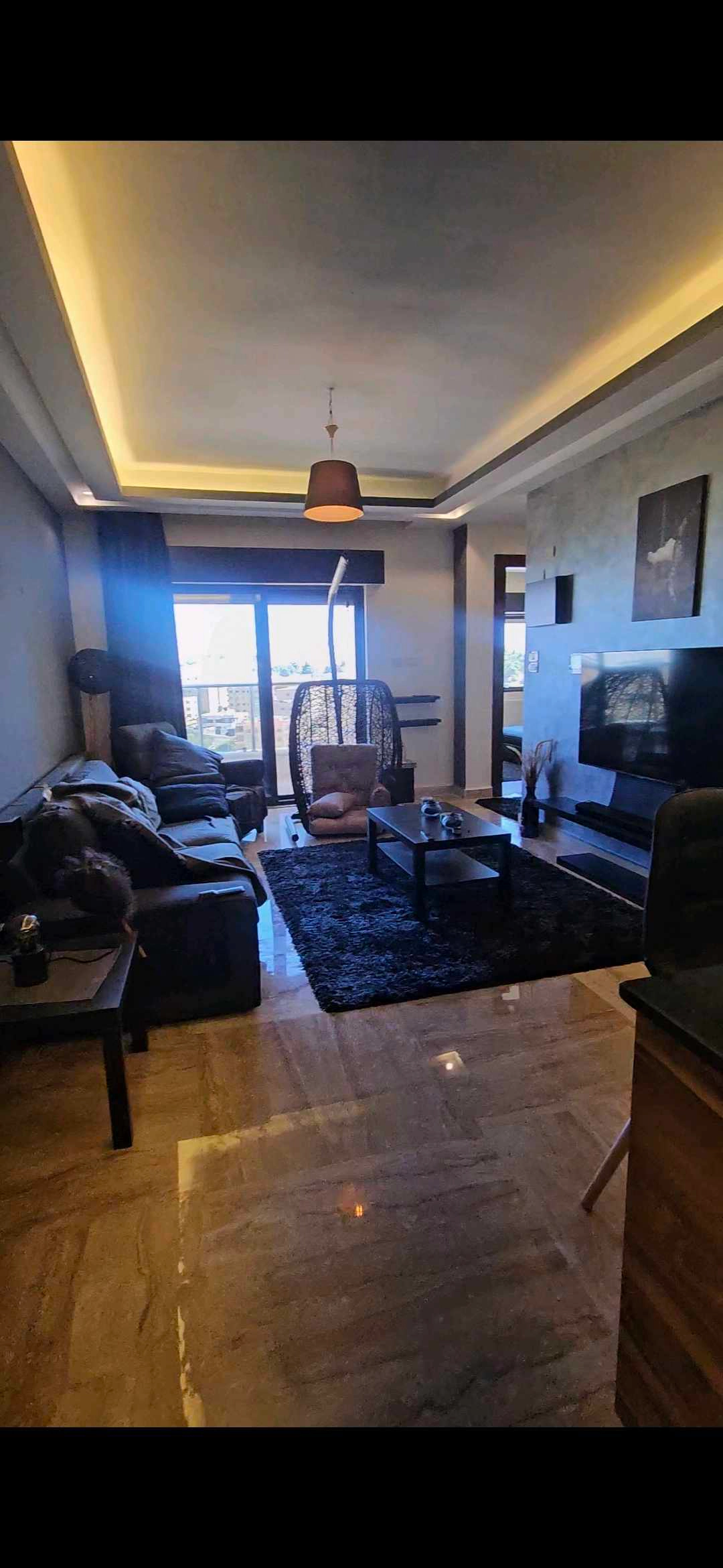 شقة في ضاحية النخيل طابق ٣ - 70,000 دأ - صورة 1